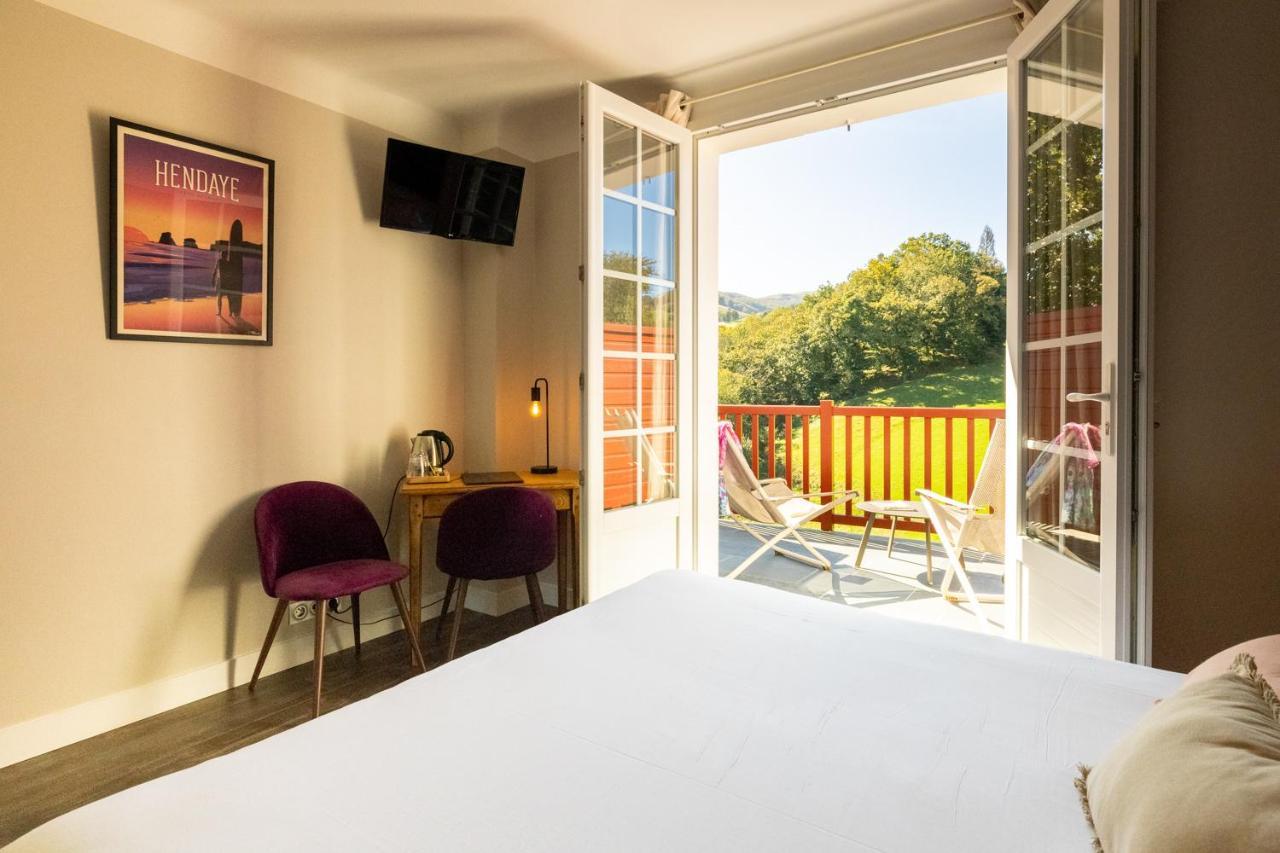 Logis Hotel St Sylvestre Aldudes Екстер'єр фото
