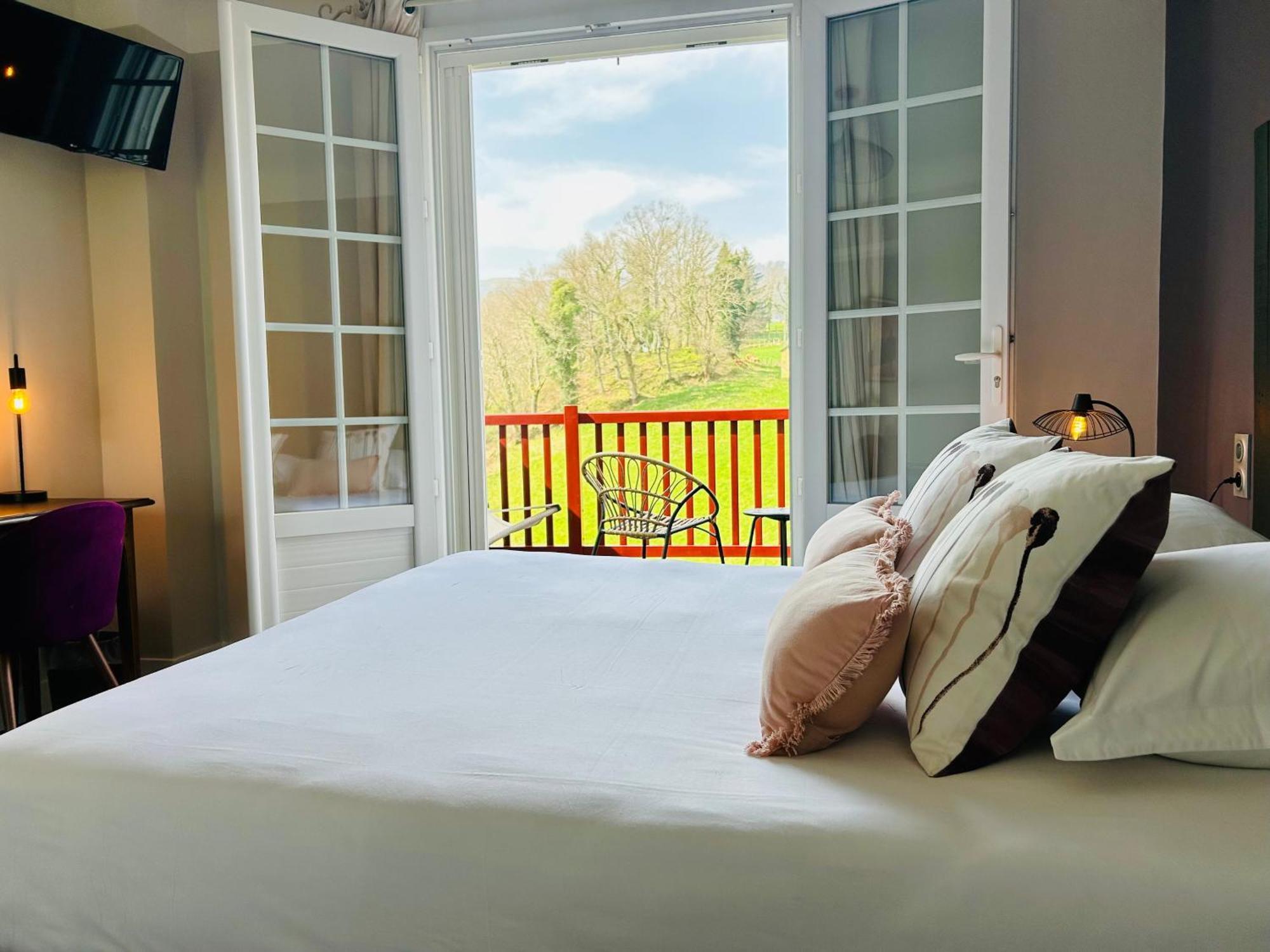 Logis Hotel St Sylvestre Aldudes Екстер'єр фото